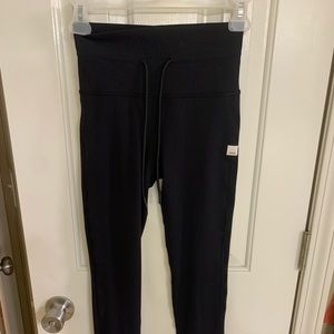 Vuori Daily Joggers